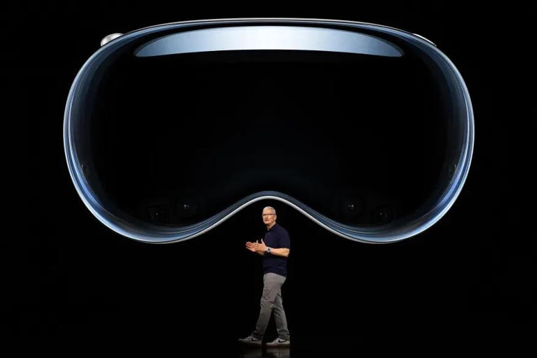 空间计算时代拉开序幕 Pro入局 Apple 携Vision AAPL.US 海