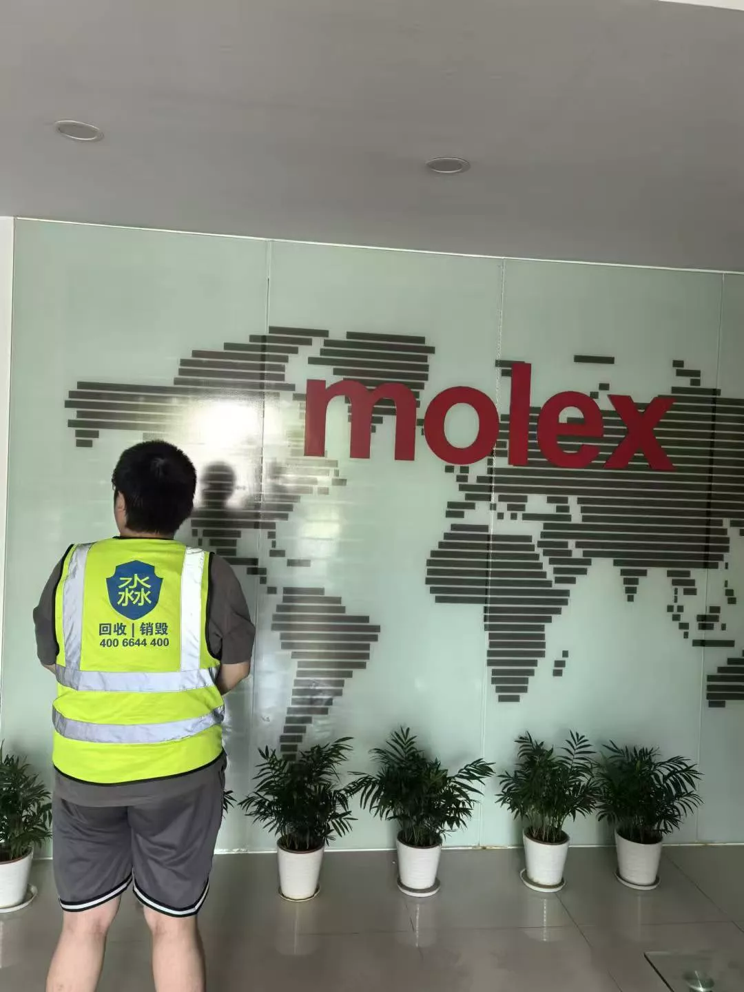 molex竖销毁数据回收服务器.jpg